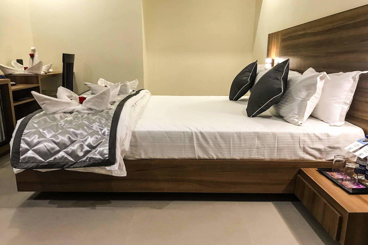 Kyriad Hotel Solapur By Othpl Eksteriør bilde