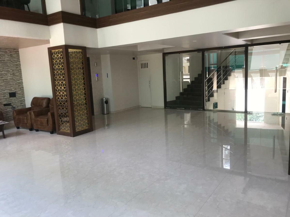 Kyriad Hotel Solapur By Othpl Eksteriør bilde