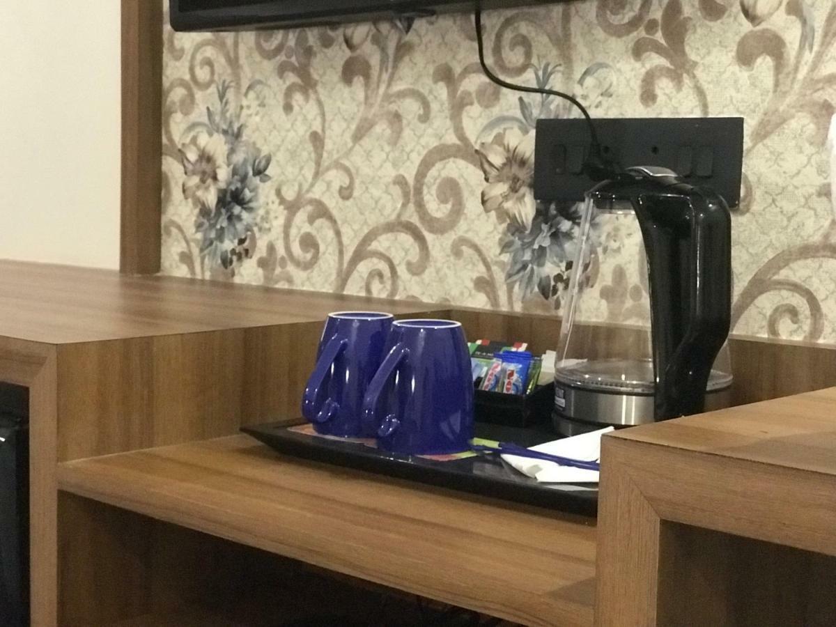 Kyriad Hotel Solapur By Othpl Eksteriør bilde